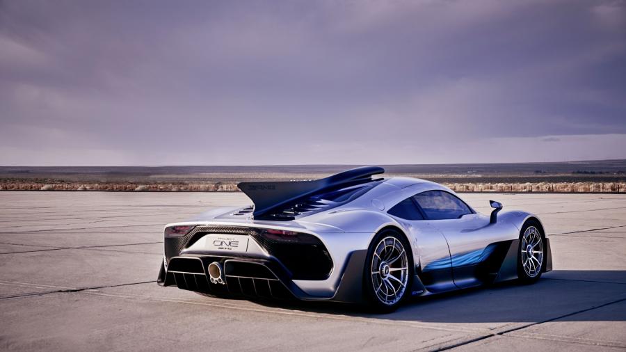 Mercedes-AMG Project ONE 2017 года  (фото 22 из 28)